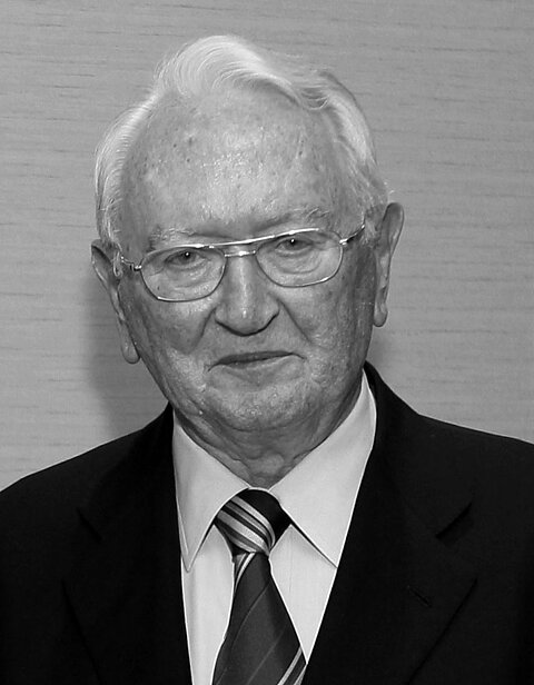Helmut Maucher